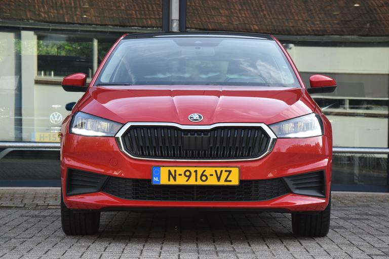 Skoda Fabia 1.0 TSI 95PK Ambition | Org. NL | BOVAG Garantie | Trekhaak | Panoramadak | Full LED | Parkeersensoren Achter | 17'' Velgen | Apple Carplay / Android Auto | afbeelding 10