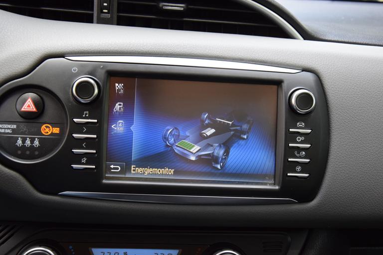 Toyota Yaris 1.5 Hybrid Active Automaat | Org. NL | BOVAG Garantie | Achteruitrijcamera | Bluetooth | Cruise & Climate Control | Multifunctioneel Stuur | Lane Assist | afbeelding 22