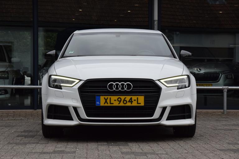 Audi A3 Limousine 35 TFSI CoD Sport S Line Edition S-Tronic Automaat | NL-Auto | BOVAG Garantie | Navigatie | Full LED | Apple Carplay | 18'' Velgen | Sportstoelen | Volledig Lederen Bekleding | afbeelding 12