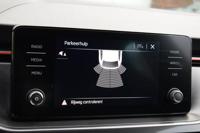 Skoda Scala 1.0 TSI 116PK Sport Business | BOVAG Garantie | NL-Auto | Full LED | Stoelverwarming | PDC Achter | Sportstoelen | Apple Carplay/Android Auto | afbeelding 22