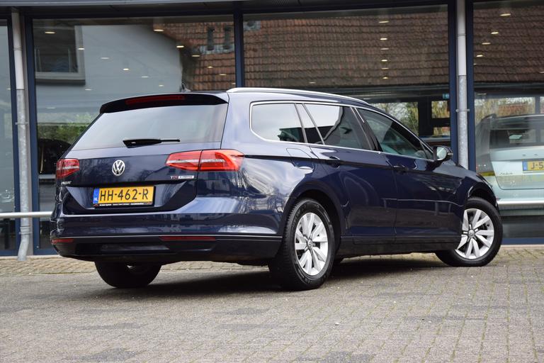 Volkswagen Passat Variant 1.6 TDI 120PK Business Edition | Org. NL | incl. Nieuwe distributieriem | Trekhaak | Full LED | Navigatie | PDC Voor&Achter | Bluetooth | Cruise & Climate Control | afbeelding 2