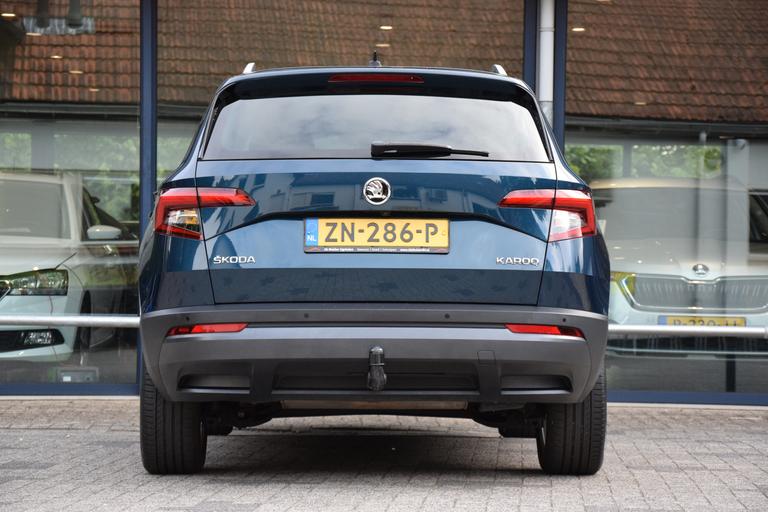 Skoda Karoq 1.0 TSI Style Business | Org. NL | BOVAG Garantie | Trekhaak | Achteruitrijcamera | Full LED | Navigatie | 18'' Velgen | Stoelverwarming | Apple Carplay / Android Auto | afbeelding 12