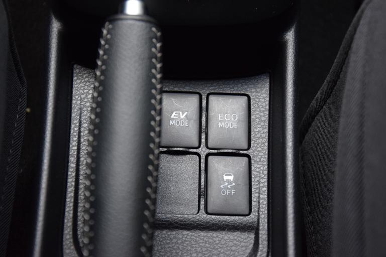 Toyota Yaris 1.5 Hybrid Active Automaat | Org. NL | BOVAG Garantie | Achteruitrijcamera | Bluetooth | Cruise & Climate Control | Multifunctioneel Stuur | Lane Assist | afbeelding 26