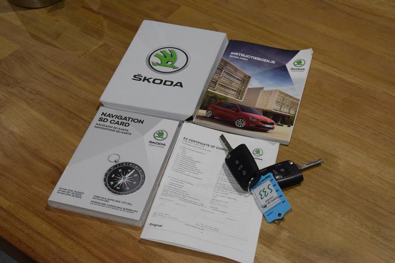 Skoda Fabia Combi 1.0 TSI Ambition | NL-Auto | BOVAG Garantie | DAB Digitale Radio | Navigatie-pakket | Parkeersensoren | Apple Carplay | Cruise Control | LED Dagrijverlichting | afbeelding 14