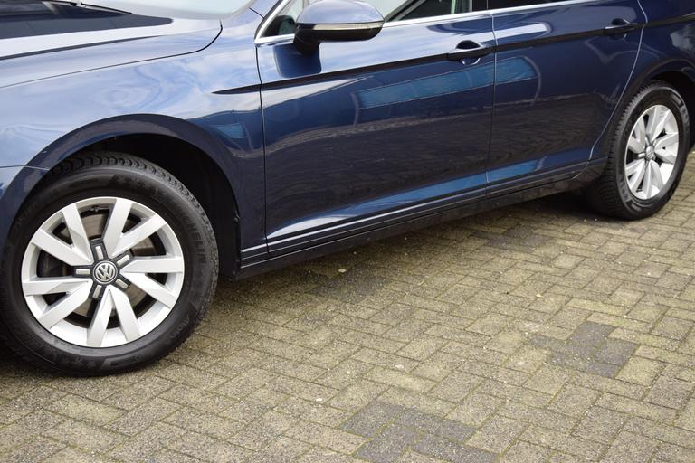 Volkswagen Passat Variant 1.6 TDI 120PK Business Edition | Org. NL | incl. Nieuwe distributieriem | Trekhaak | Full LED | Navigatie | PDC Voor&Achter | Bluetooth | Cruise & Climate Control | afbeelding 15