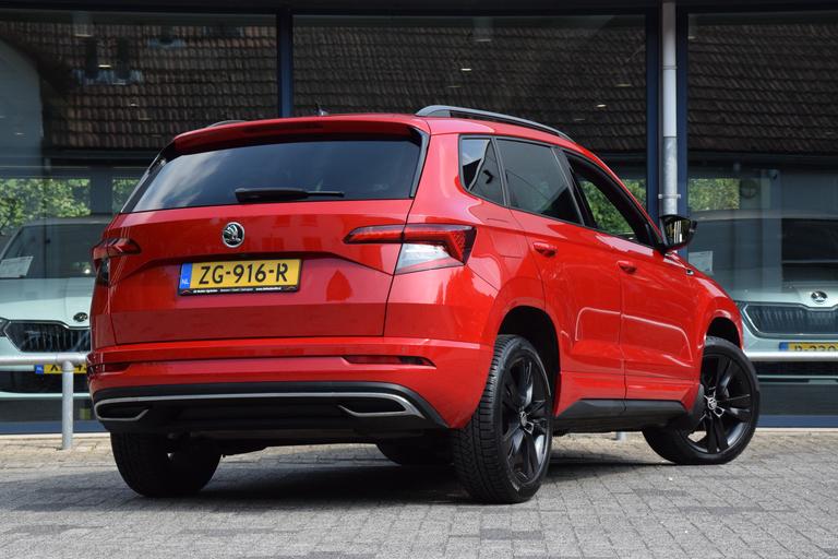 Skoda Karoq 1.5 TSI ACT Sportline Business DSG Automaat | Org. NL | BOVAG Garantie | Navigatie | Virtual Cockpit | Achteruitrijcamera | 18'' Velgen | Full LED | Carplay | DAB | Keyless Entry&GO | afbeelding 2