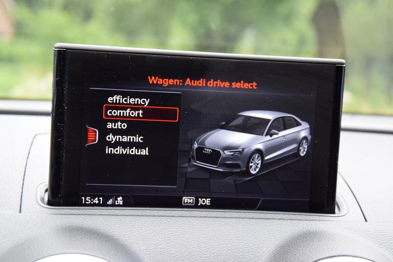 Audi A3 Limousine 35 TFSI CoD Sport S Line Edition S-Tronic Automaat | NL-Auto | BOVAG Garantie | Navigatie | Full LED | Apple Carplay | 18'' Velgen | Sportstoelen | Volledig Lederen Bekleding | afbeelding 24